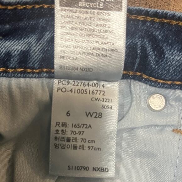 Denizen Denim Shorts Womens Size 6 High Rise Raw Hem Medium Wash Distressed Edgy - Picture 5 of 7